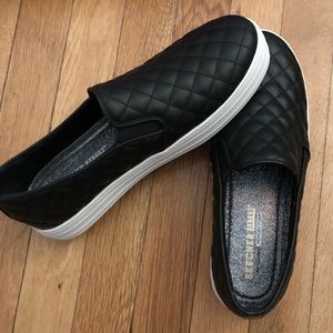 Black Slip On Sketcher Comfort Sole